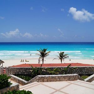 Apartment Ocean Front Cancun